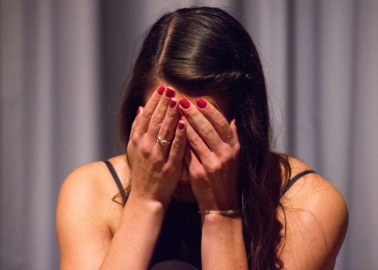 Почему мы притягиваем негатив в свою жизнь? Коварное чувство стыда. | Твой Коуч.ру