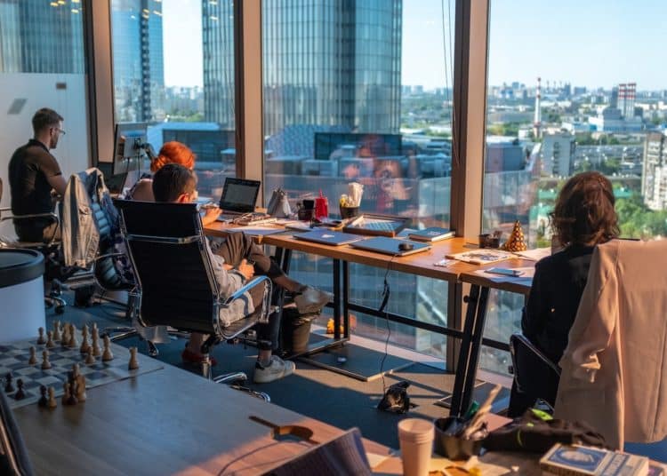 Благоприятная рабочая среда. Техника которую используют психотерапевты | Твой Коуч.ру