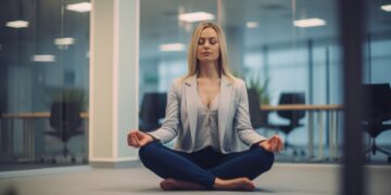Медитация для занятых людей: включение осознанности в вашу повседневную жизнь